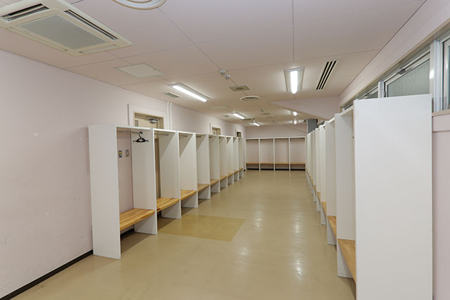 1階 バック北 更衣室4(シャワーのみ)