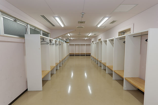 1階 バック南 更衣室3(シャワーのみ)